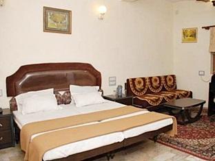 Hotel Royal Ahmedabad Exterior foto